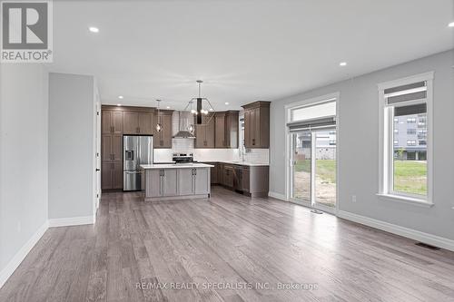 1544 Darfield Road, Windsor, ON - Indoor Photo Showing Kitchen