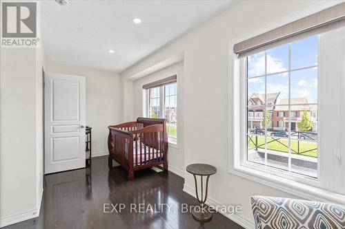 92 East'S Corners Boulevard, Vaughan, ON - Indoor Photo Showing Other Room