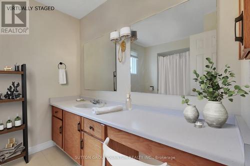 4338 Sardis Court, Mississauga, ON - Indoor Photo Showing Bathroom
