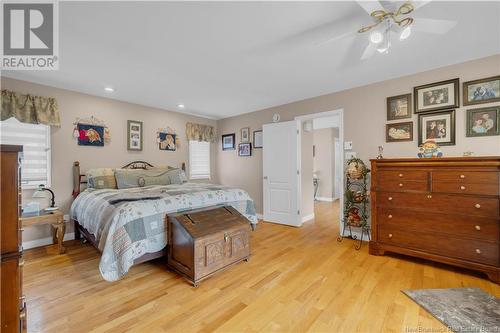 15 Belleview Court, Kingston, NB - Indoor Photo Showing Bedroom