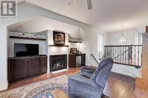 2976 Gardenview Crescent, Mississauga, ON - Indoor Photo Showing Living Room With Fireplace