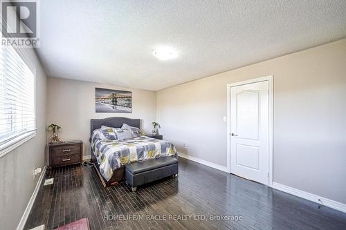 166 Shephard Avenue, New Tecumseth, ON - Indoor Photo Showing Bedroom