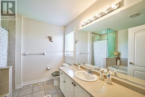 166 Shephard Avenue, New Tecumseth, ON - Indoor Photo Showing Bathroom