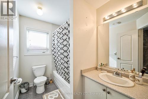 166 Shephard Avenue, New Tecumseth, ON - Indoor Photo Showing Bathroom