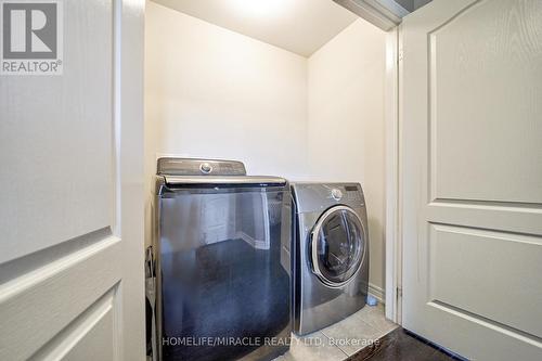 166 Shephard Avenue, New Tecumseth, ON - Indoor Photo Showing Laundry Room