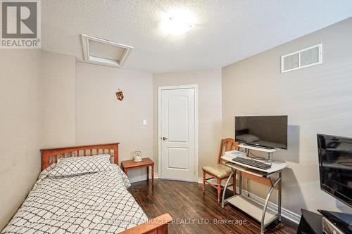 166 Shephard Avenue, New Tecumseth, ON - Indoor Photo Showing Bedroom