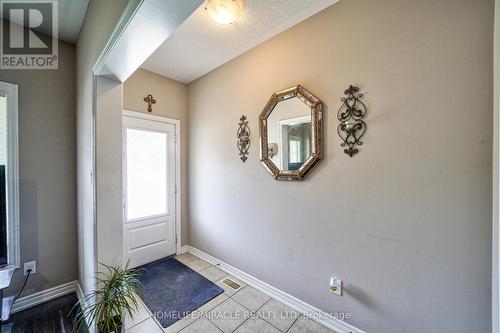 166 Shephard Avenue, New Tecumseth, ON - Indoor Photo Showing Other Room