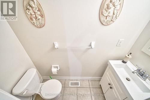 166 Shephard Avenue, New Tecumseth, ON - Indoor Photo Showing Bathroom