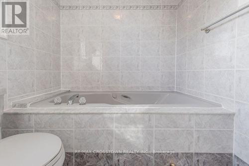 665 Lakelands Avenue, Innisfil, ON - Indoor Photo Showing Bathroom