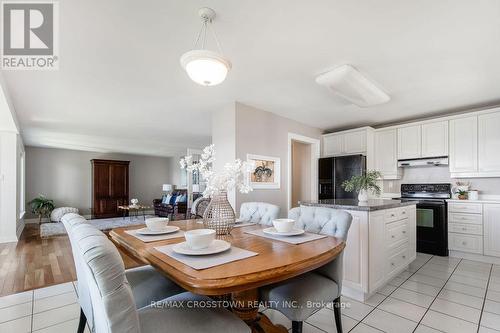 665 Lakelands Avenue, Innisfil, ON - Indoor Photo Showing Dining Room