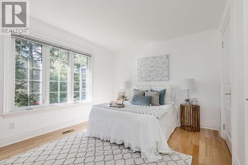 665 Lakelands Avenue, Innisfil, ON - Indoor Photo Showing Bedroom