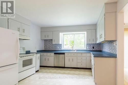 81 Southview Avenue, Belleville, ON - Indoor Photo Showing Kitchen With Double Sink