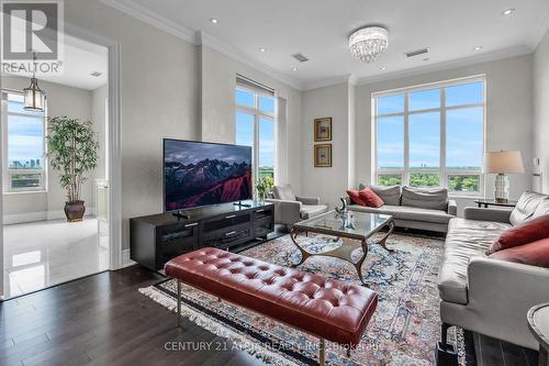 Ph 1902 - 20 Bloorview Place, Toronto (Don Valley Village), ON - Indoor Photo Showing Living Room