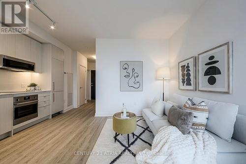 717 - 250 Lawrence Avenue, Toronto (Lawrence Park North), ON - Indoor