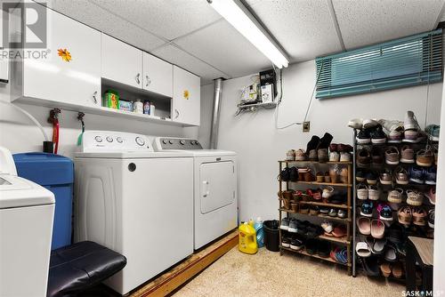 326 Rose Street N, Regina, SK - Indoor Photo Showing Laundry Room