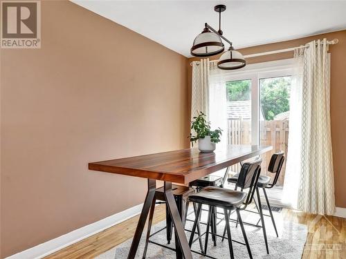 1098 Silver Street, Ottawa, ON - Indoor Photo Showing Dining Room