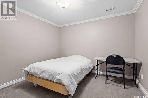 403 Collins Crescent, Saskatoon, SK - Indoor Photo Showing Bedroom