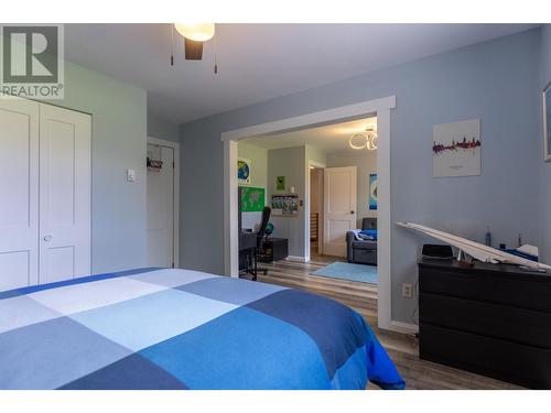 3292 Anderson Road, Fernie, BC - Indoor Photo Showing Bedroom