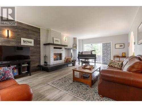 3292 Anderson Road, Fernie, BC - Indoor Photo Showing Living Room With Fireplace