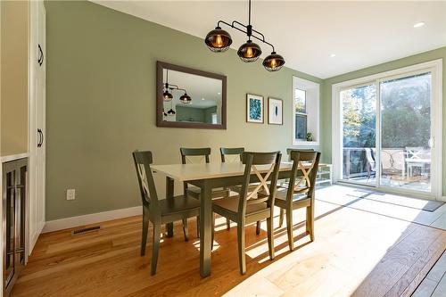 47 Mountain Avenue, Hamilton, ON - Indoor Photo Showing Dining Room