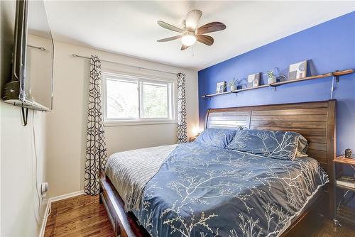 302 Southill Drive, Kitchener, ON - Indoor Photo Showing Bedroom