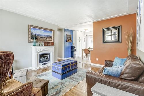 302 Southill Drive, Kitchener, ON - Indoor Photo Showing Living Room With Fireplace