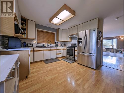 3467 Clearwood Crescent, Prince George, BC - Indoor Photo Showing Kitchen