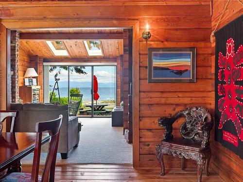 1396 Seaview Rd, Black Creek, BC 