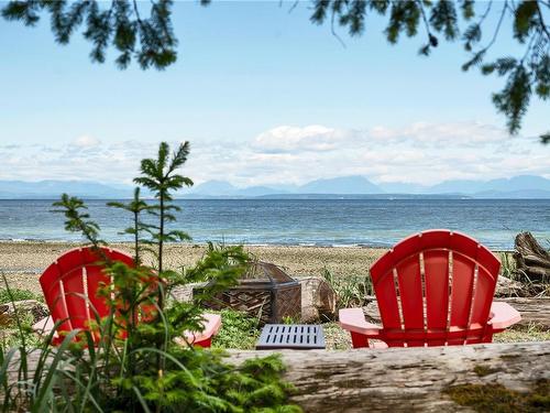 1396 Seaview Rd, Black Creek, BC 