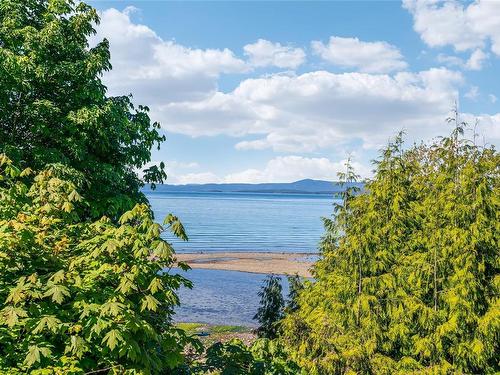 874 Bluffs Dr, Qualicum Beach, BC 