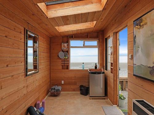 2935 Island Hwy West, Qualicum Beach, BC 