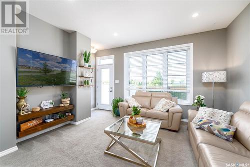 130 3229 Elgaard Drive, Regina, SK - Indoor Photo Showing Living Room