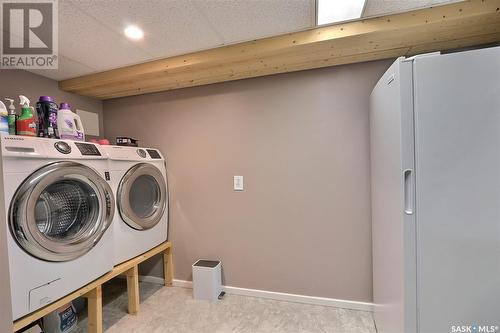 1522 Bradwell Avenue, Saskatoon, SK - Indoor Photo Showing Laundry Room