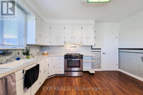 650 Dunn Avenue, Hamilton, ON - Indoor Photo Showing Kitchen