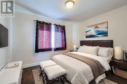 650 Dunn Avenue, Hamilton, ON - Indoor Photo Showing Bedroom