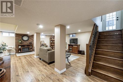 42 Kipling Court, London, ON - Indoor With Fireplace