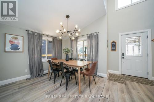 14 Warwick Avenue, Lambton Shores (Grand Bend), ON - Indoor Photo Showing Dining Room