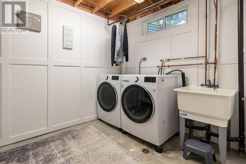 669 Ladybrook Crescent, London, ON - Indoor Photo Showing Laundry Room