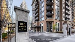 2905 - 385 PRINCE OF WALES DRIVE  Mississauga, ON L5B 0C6