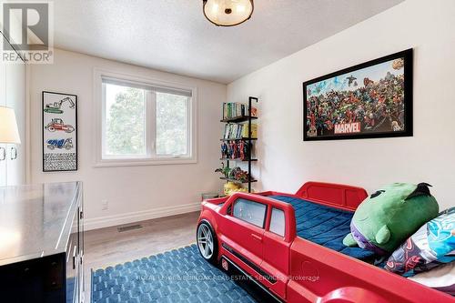615 Artreva Crescent, Burlington, ON - Indoor Photo Showing Bedroom