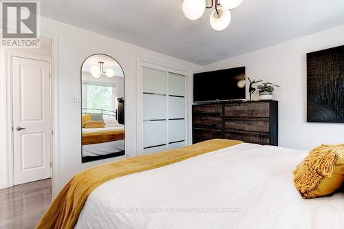 615 Artreva Crescent, Burlington, ON - Indoor Photo Showing Bedroom