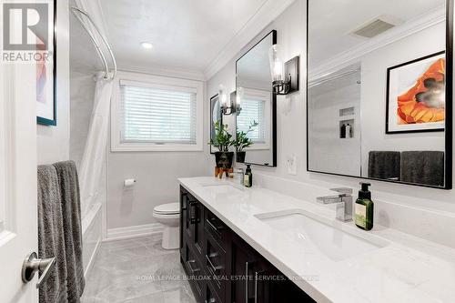 615 Artreva Crescent, Burlington, ON - Indoor Photo Showing Bathroom