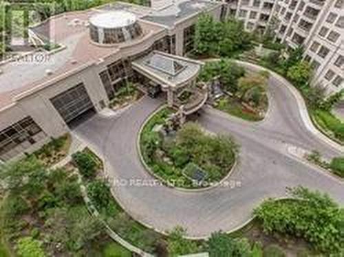 1005 - 3880 Duke Of York Boulevard, Mississauga, ON - Outdoor With View