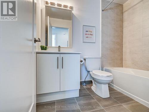 12 - 3492 Widdicombe Way, Mississauga (Erin Mills), ON - Indoor Photo Showing Bathroom