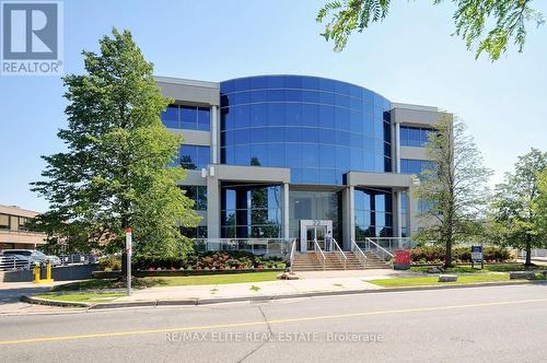 101 - 23 Lesmill Road, Toronto (St. Andrew-Windfields), ON 