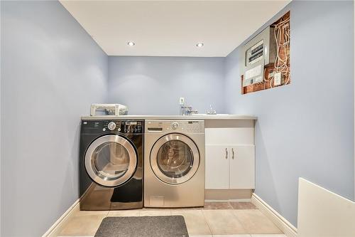 16 Southside Place, Hamilton, ON - Indoor Photo Showing Laundry Room