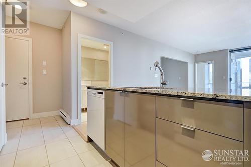 1609 4808 Hazel Street, Burnaby, BC - Indoor Photo Showing Kitchen