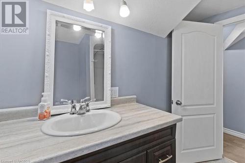 33 Mill Street, Harriston, ON - Indoor Photo Showing Bathroom