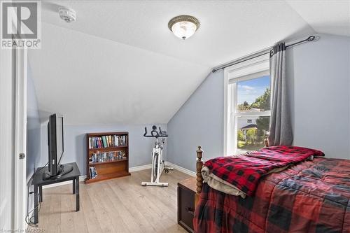 33 Mill Street, Harriston, ON - Indoor Photo Showing Bedroom