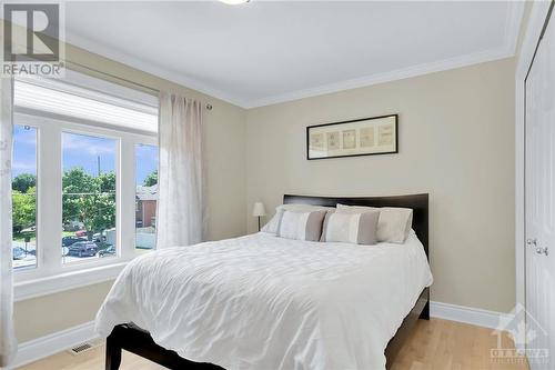 365 Greenwood Avenue, Ottawa, ON - Indoor Photo Showing Bedroom